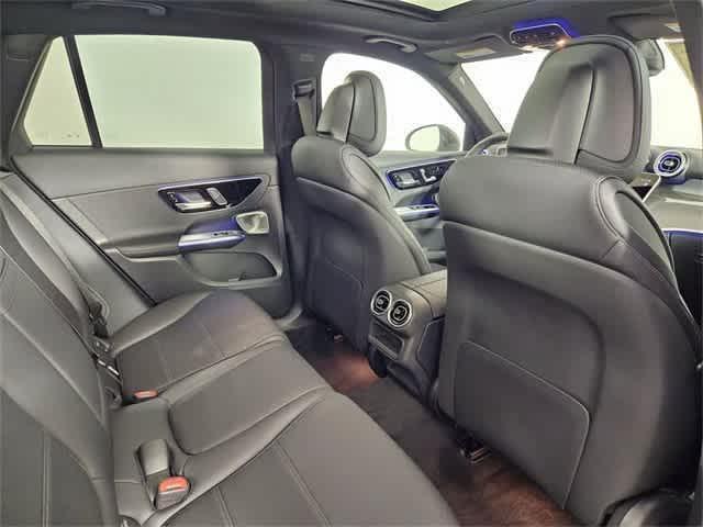 used 2025 Mercedes-Benz GLC 300 car