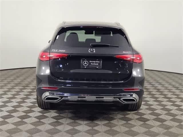 used 2025 Mercedes-Benz GLC 300 car