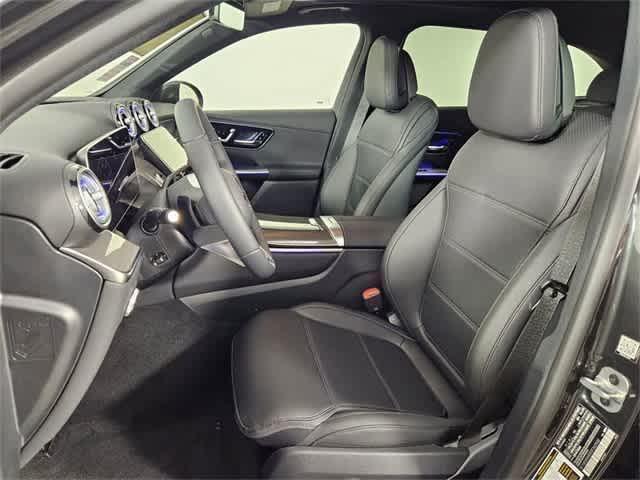 used 2025 Mercedes-Benz GLC 300 car