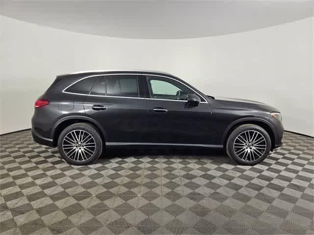 used 2025 Mercedes-Benz GLC 300 car