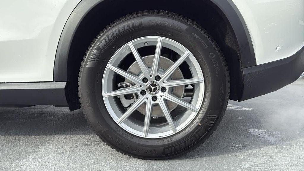 new 2026 Mercedes-Benz GLE 350 car, priced at $68,165