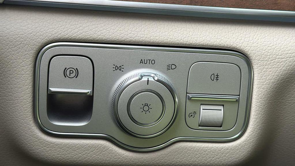 new 2026 Mercedes-Benz GLE 350 car, priced at $68,165