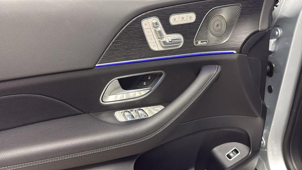 new 2025 Mercedes-Benz GLS 450 car, priced at $89,005