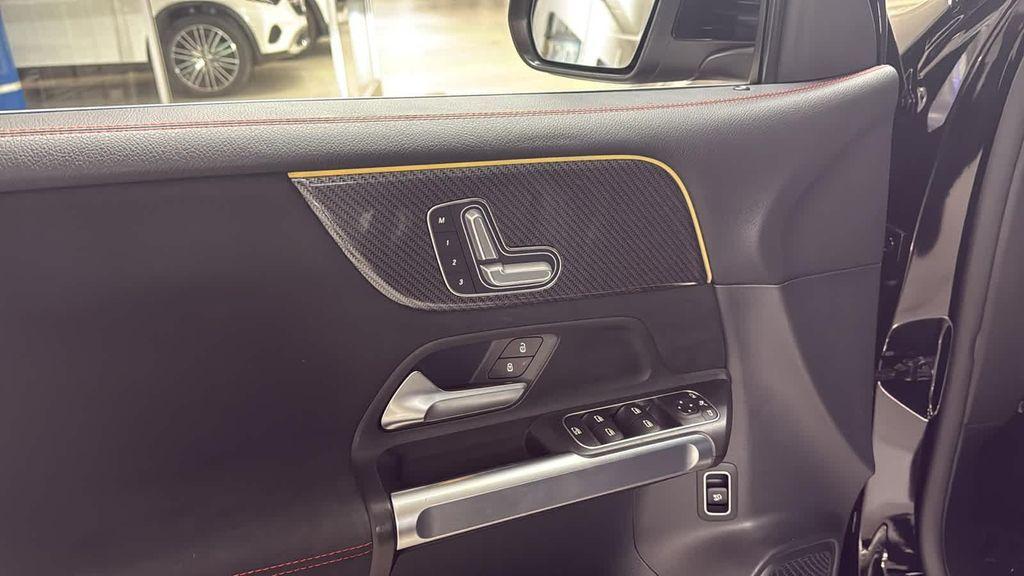 used 2021 Mercedes-Benz GLB 250 car, priced at $23,990