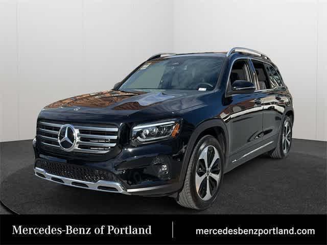 used 2025 Mercedes-Benz GLB 250 car, priced at $43,990