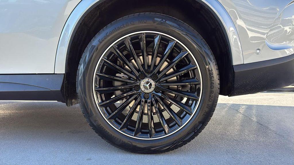 new 2026 Mercedes-Benz GLC 300 car, priced at $62,275