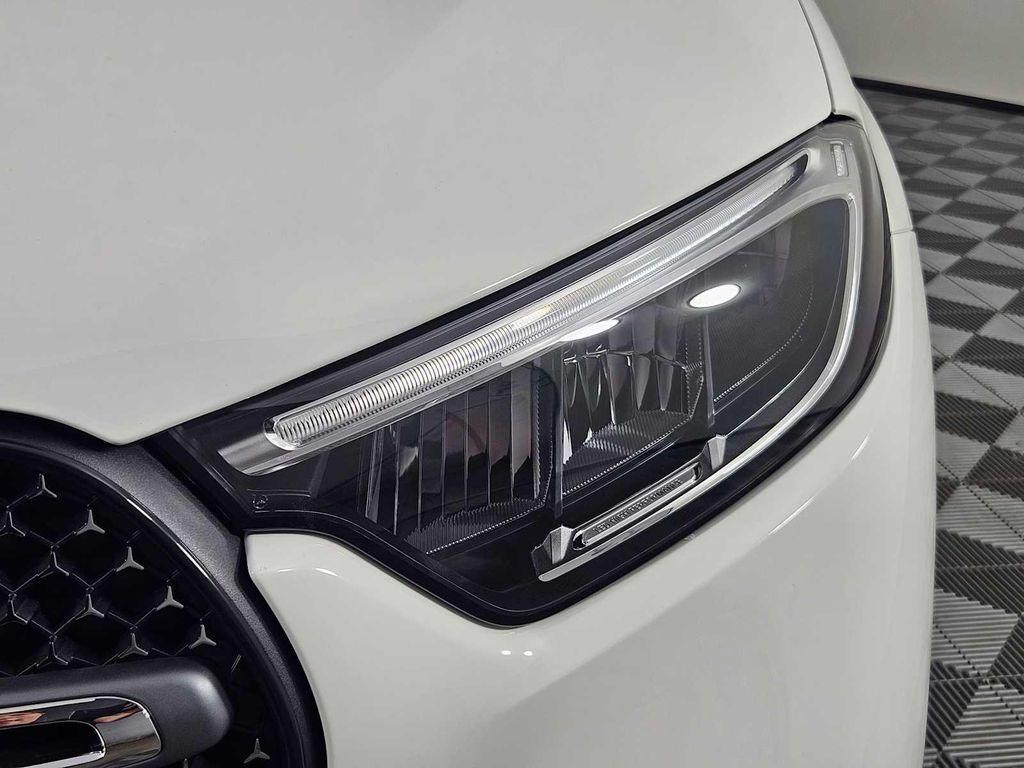 new 2025 Mercedes-Benz GLC 350e car, priced at $64,110
