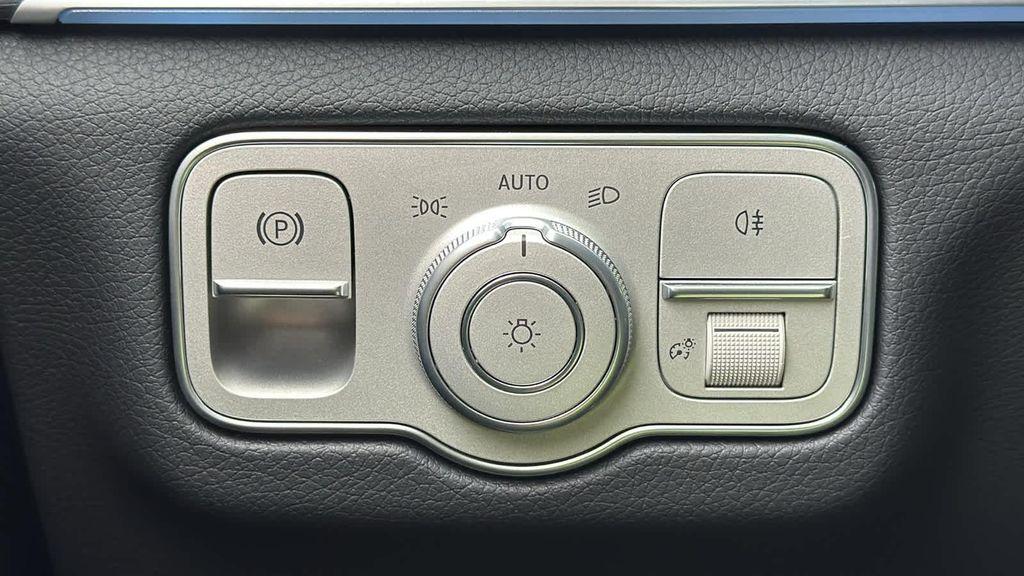 new 2026 Mercedes-Benz GLE 450 car, priced at $84,550