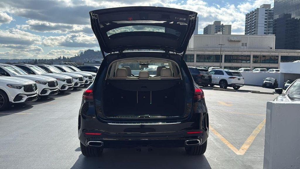 new 2026 Mercedes-Benz GLE 450 car, priced at $81,035