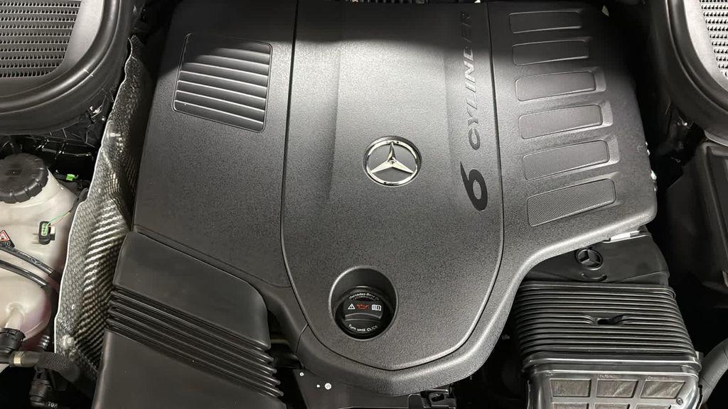new 2025 Mercedes-Benz GLS 450 car, priced at $94,175