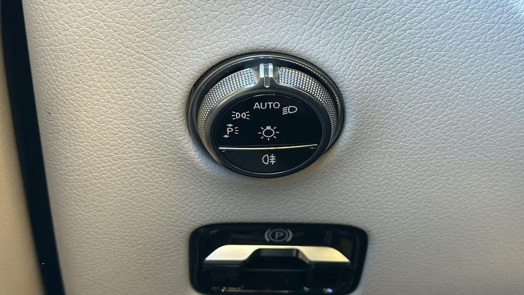 new 2026 Mercedes-Benz GLC 300 car, priced at $59,970