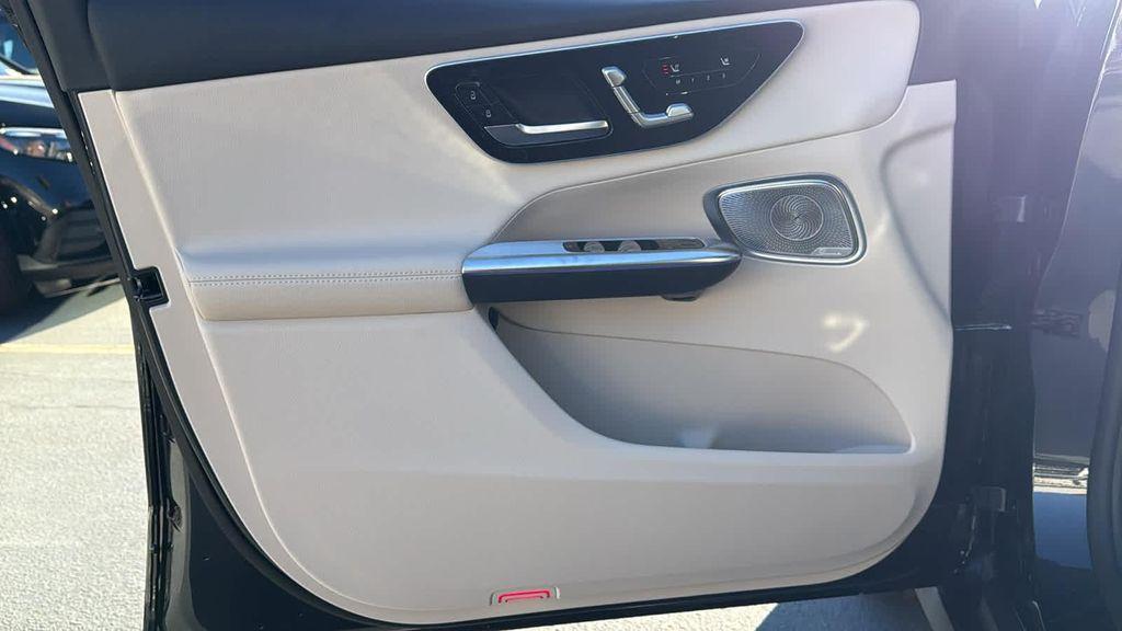 new 2026 Mercedes-Benz GLC 300 car, priced at $59,970