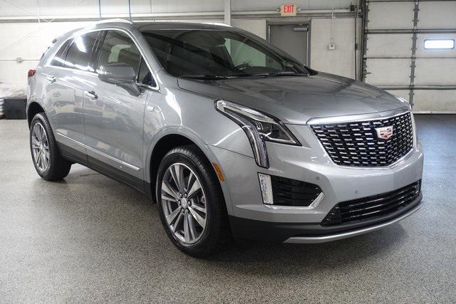 new 2025 Cadillac XT5 car, priced at $54,515