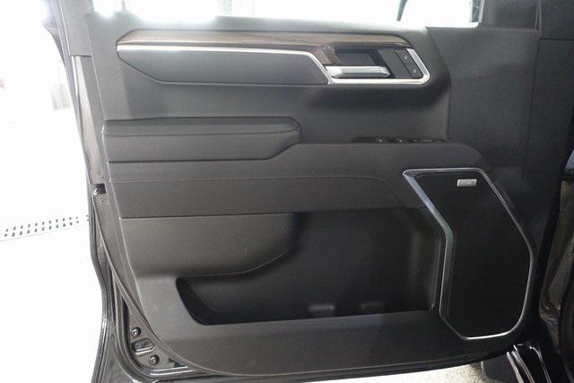 used 2025 Chevrolet Silverado 1500 car, priced at $46,995