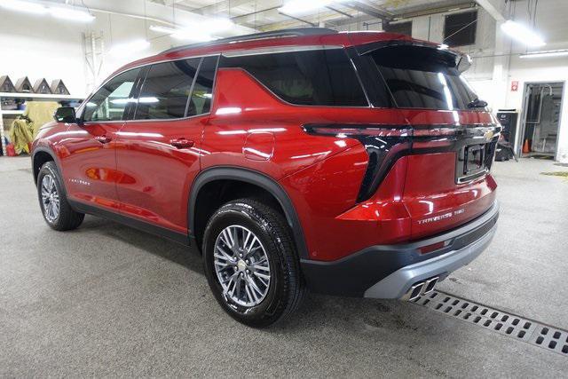 used 2025 Chevrolet Traverse car, priced at $38,500