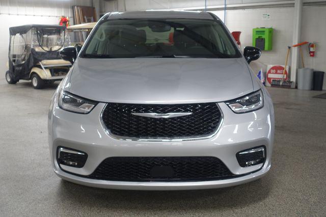 used 2024 Chrysler Pacifica car, priced at $29,253