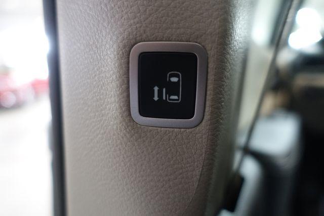 used 2024 Chrysler Pacifica car, priced at $29,253