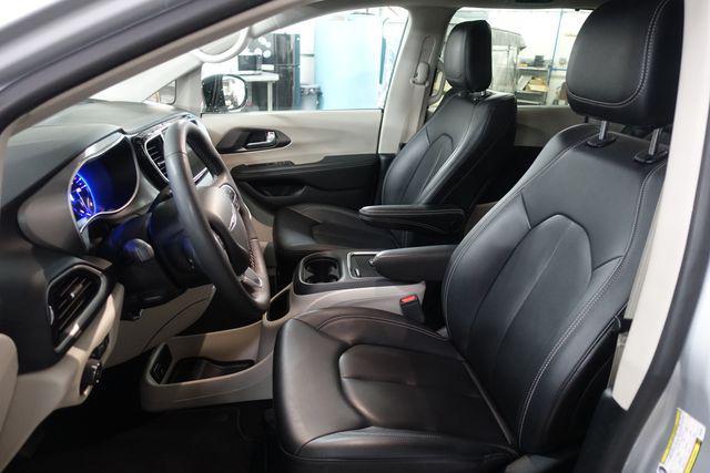 used 2024 Chrysler Pacifica car, priced at $29,253