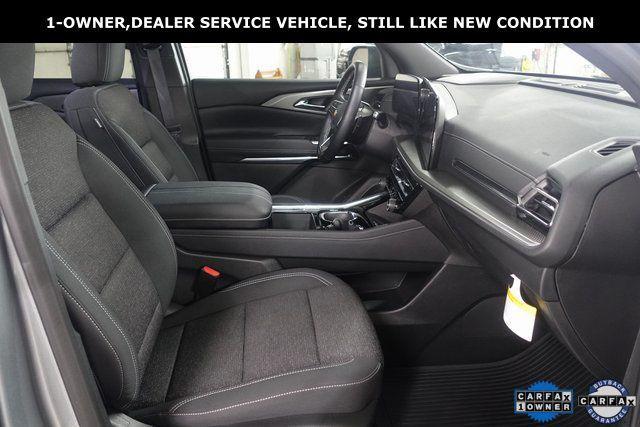 used 2025 Chevrolet Traverse car, priced at $39,393