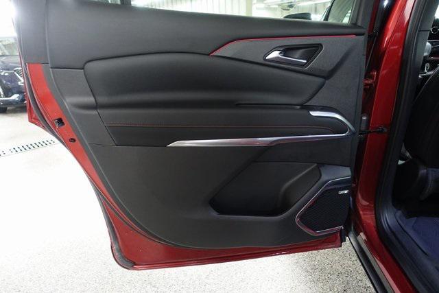 used 2024 Chevrolet Traverse car, priced at $48,999