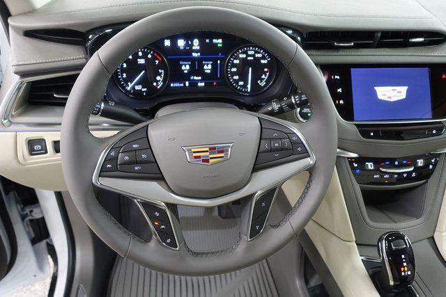 new 2025 Cadillac XT5 car, priced at $59,165