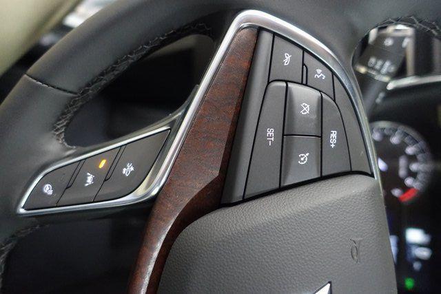 new 2025 Cadillac XT5 car, priced at $55,135