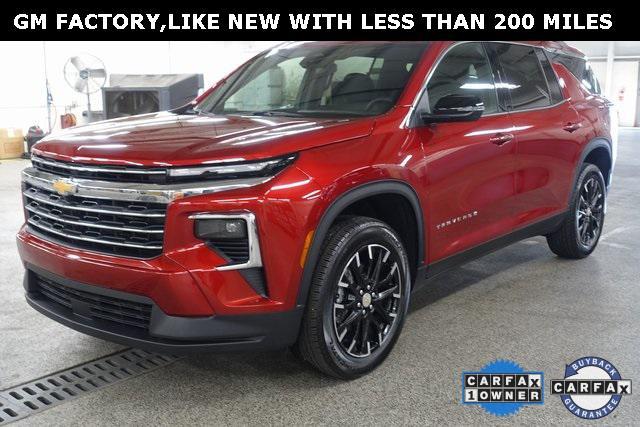 used 2025 Chevrolet Traverse car, priced at $36,432