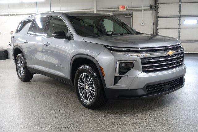 used 2025 Chevrolet Traverse car, priced at $36,291