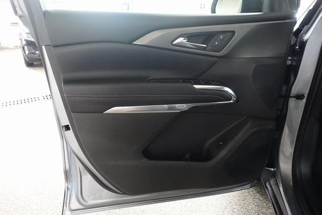 used 2025 Chevrolet Traverse car, priced at $36,291