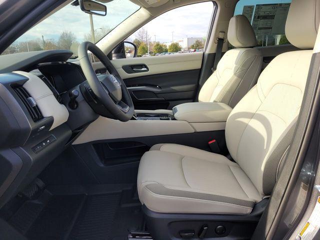 new 2026 Nissan Pathfinder car, priced at $40,512