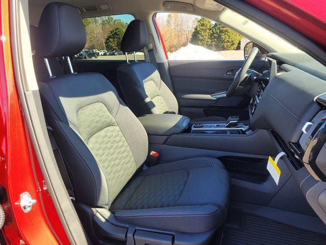 new 2026 Nissan Pathfinder car, priced at $38,460