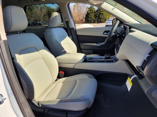 new 2026 Nissan Pathfinder car, priced at $44,188