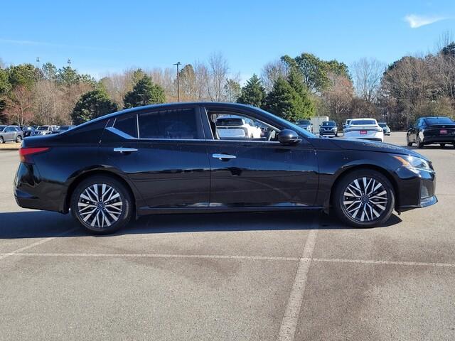 used 2023 Nissan Altima car, priced at $19,000