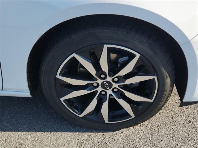 used 2024 Chevrolet Malibu car, priced at $18,995