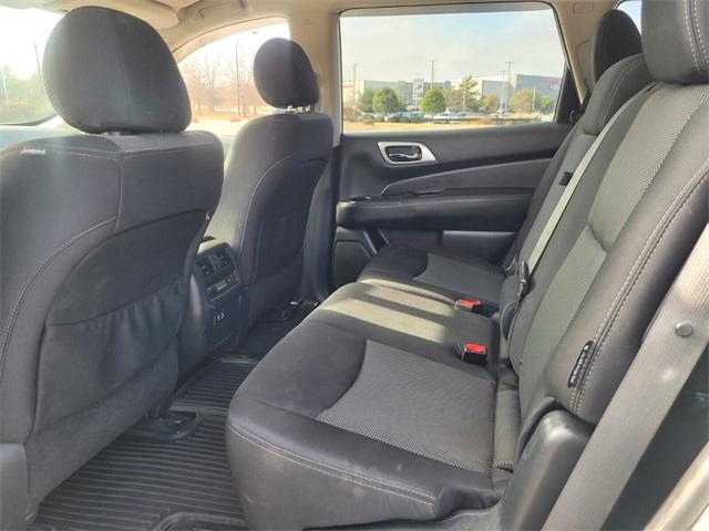 used 2019 Nissan Pathfinder car, priced at $13,000