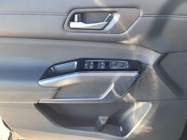 new 2026 Nissan Pathfinder car, priced at $40,512