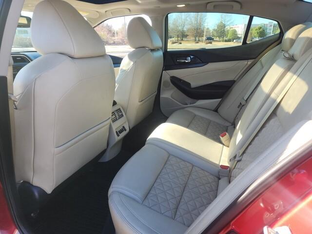 used 2022 Nissan Maxima car, priced at $21,900