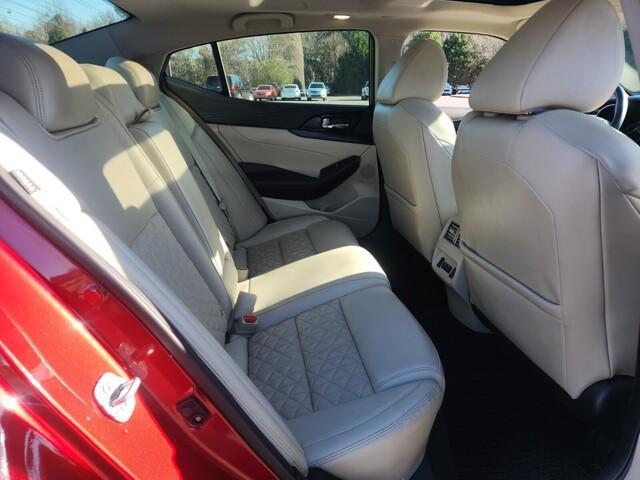 used 2022 Nissan Maxima car, priced at $21,900