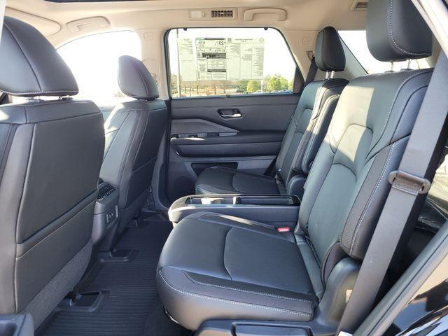 new 2026 Nissan Pathfinder car, priced at $43,702