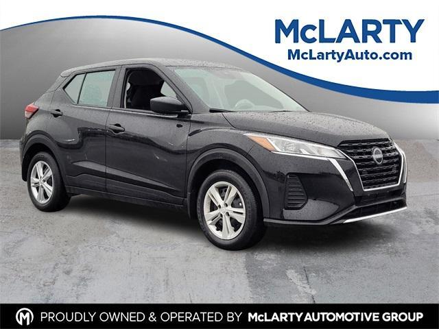 used 2025 Nissan Kicks Play car, priced at $18,000