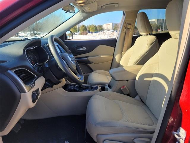 used 2019 Jeep Cherokee car, priced at $15,791