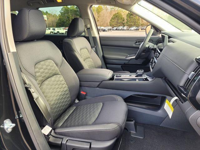new 2026 Nissan Pathfinder car, priced at $38,055