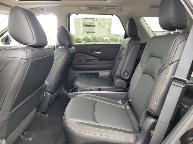 new 2026 Nissan Pathfinder car, priced at $43,783