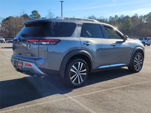 new 2025 Nissan Pathfinder car, priced at $46,762