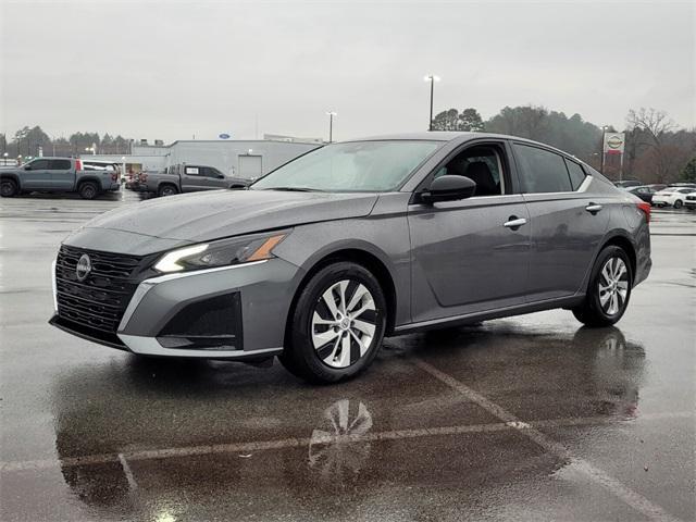 used 2025 Nissan Altima car, priced at $23,321