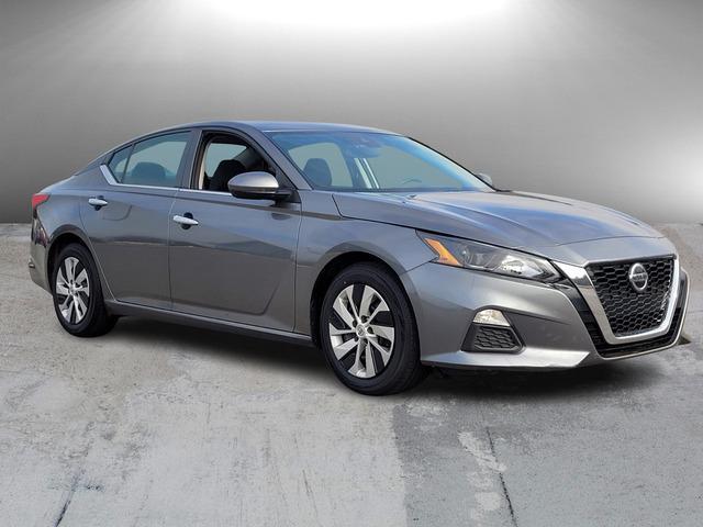 used 2022 Nissan Altima car, priced at $17,995