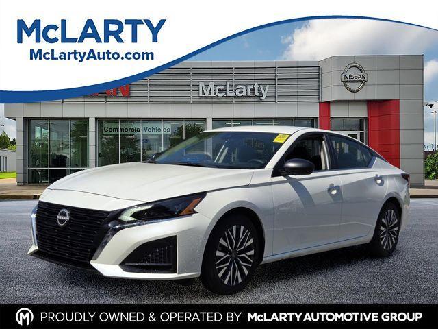 used 2025 Nissan Altima car, priced at $23,124