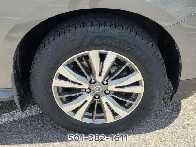 used 2020 Nissan Pathfinder car, priced at $14,100