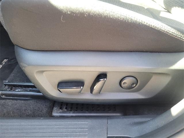 used 2023 Nissan Rogue car, priced at $18,885