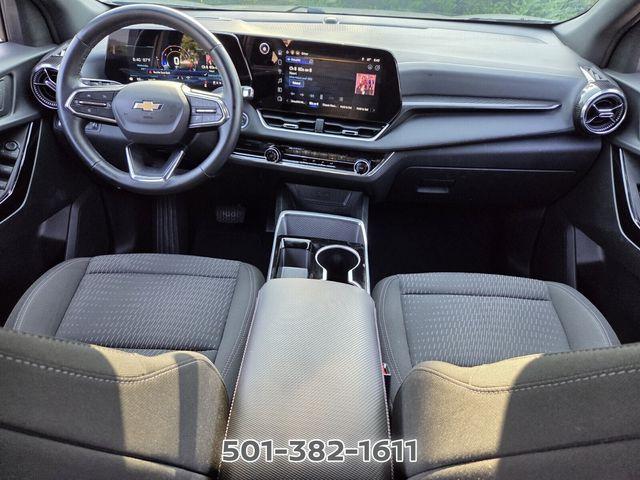 used 2025 Chevrolet Equinox car, priced at $27,089